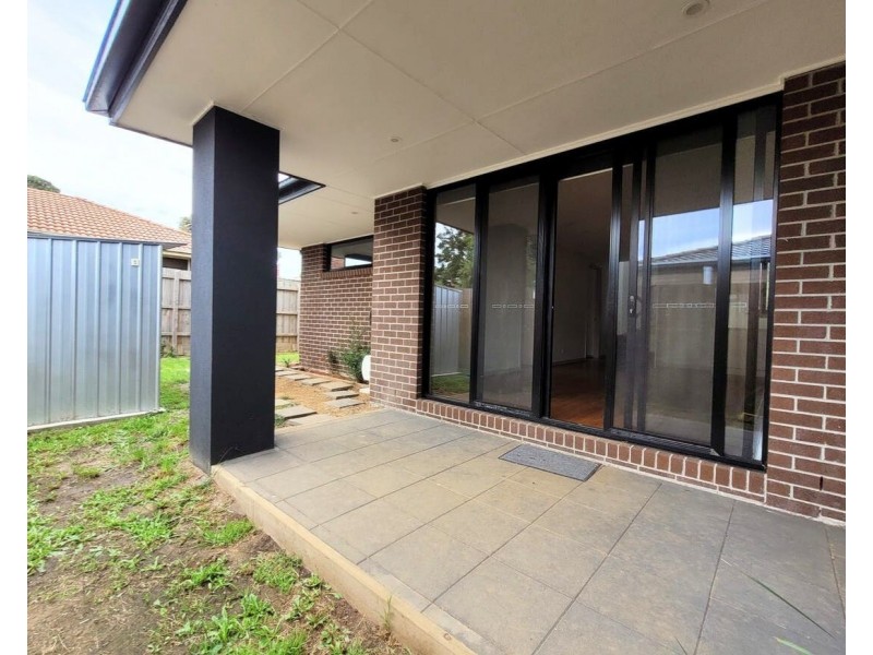 3/58 Koonawarra Street, Clayton VIC 3168