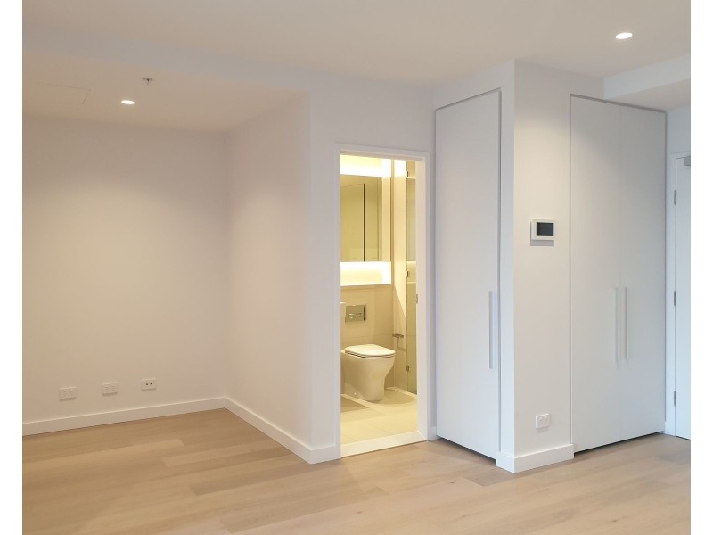 2309/628 Flinders Street, Docklands VIC 3008