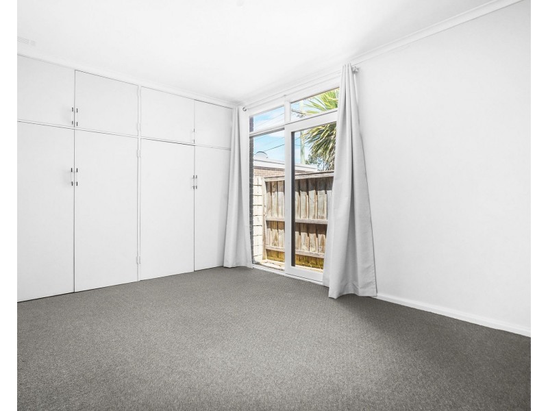 1/1764 Dandenong Road, Clayton VIC 3168