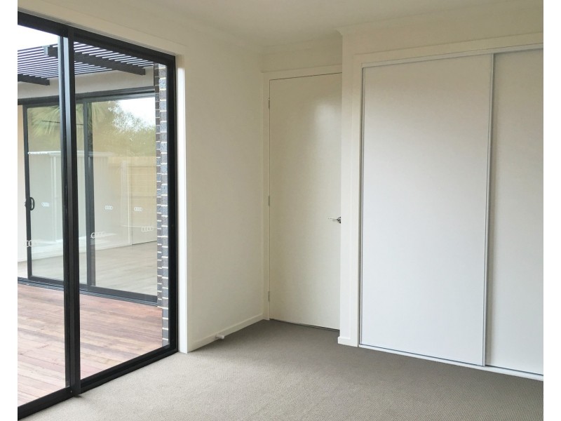 26 Laura Street, Clayton South VIC 3169
