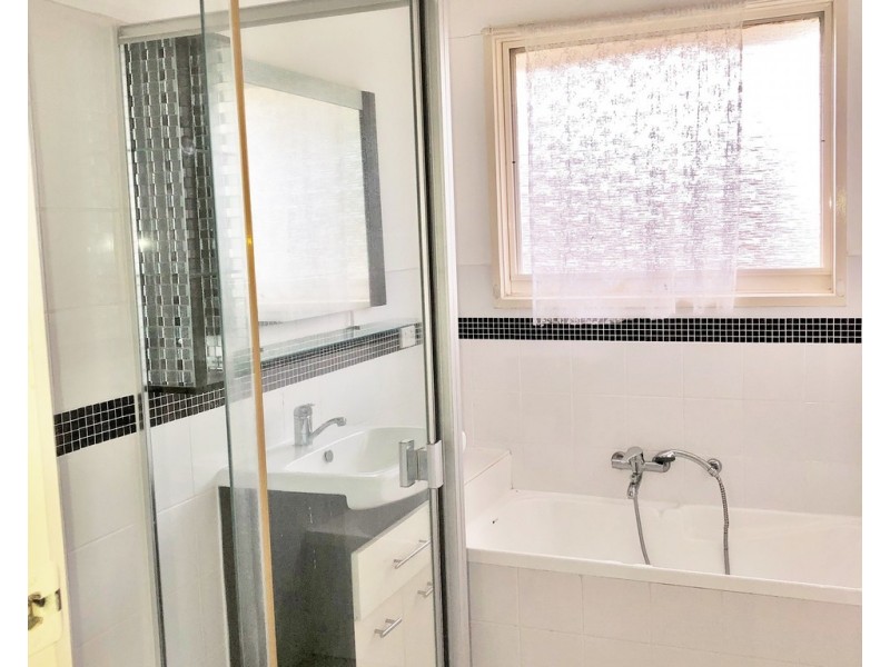 23 Devonshire Drive, Keysborough VIC 3173