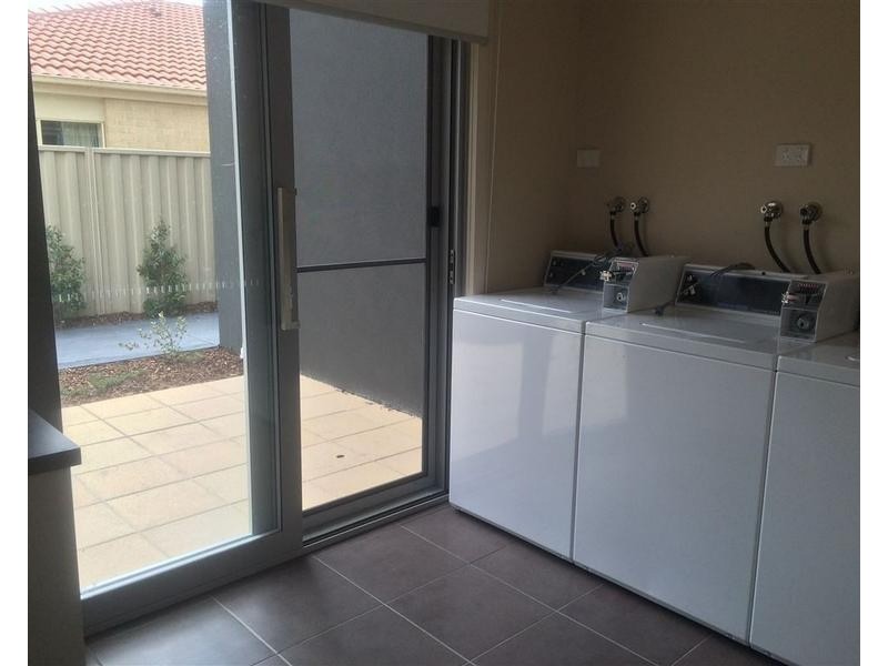 1/9 Gardiner Road, Clayton VIC 3168