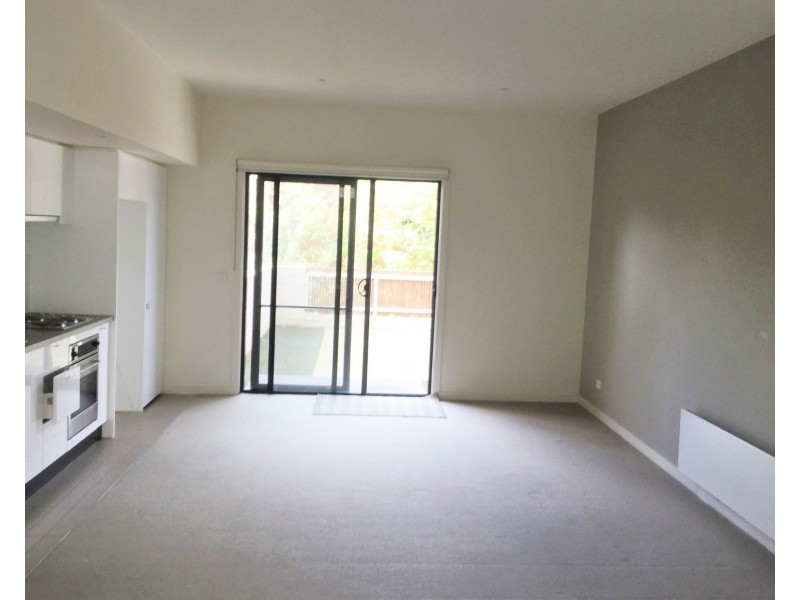 11 Shady Mews, Clayton VIC 3168