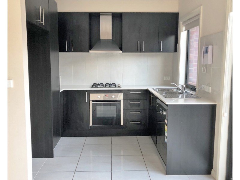 22B Flora Road, Clayton VIC 3168