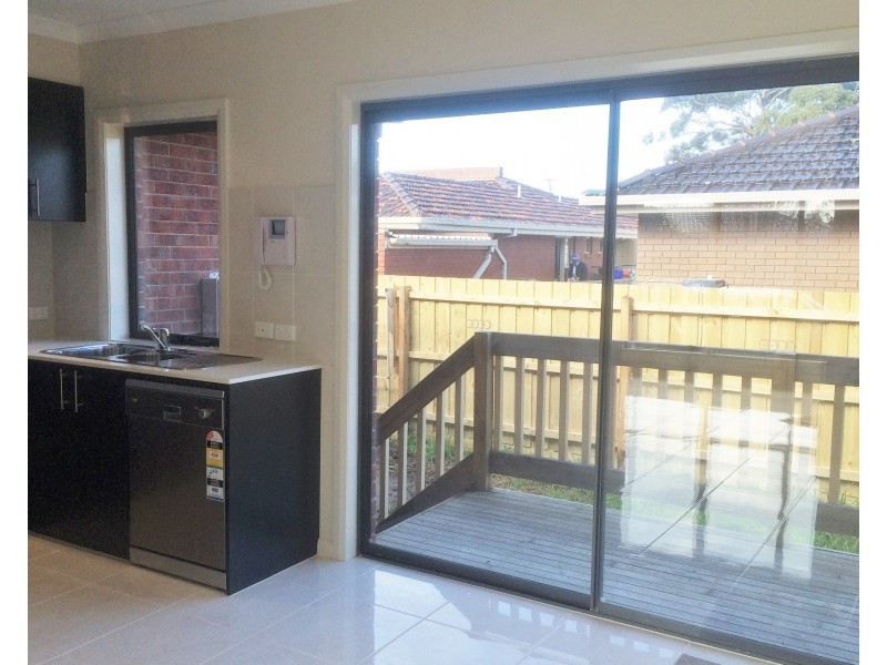 22B Flora Road, Clayton VIC 3168