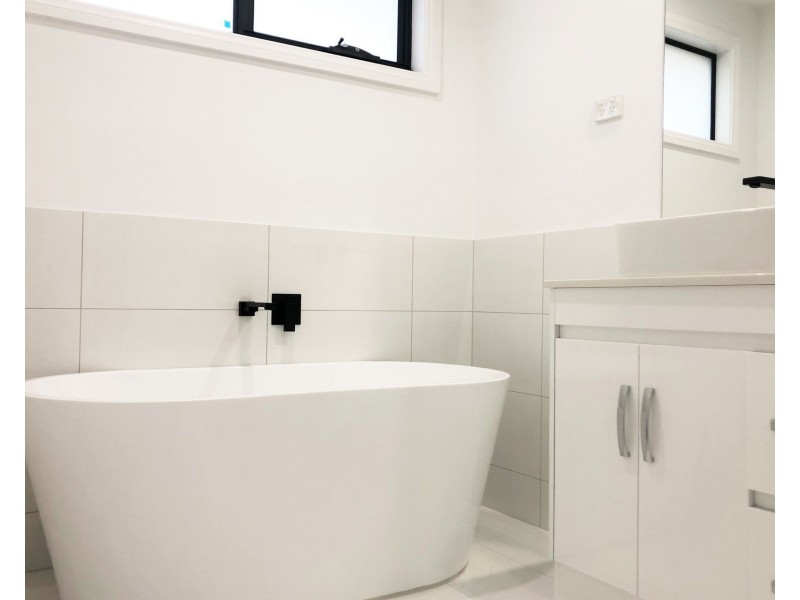 2/40 Harlington Street, Clayton VIC 3168