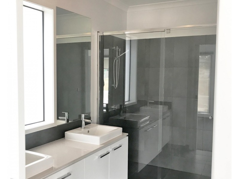 8 Appleton Avenue, Keysborough VIC 3173