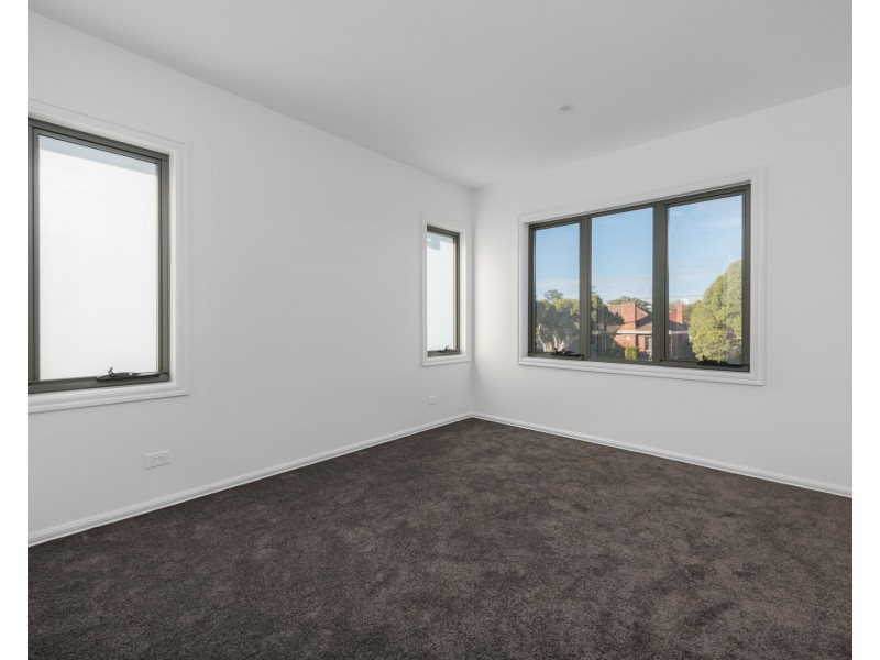 53 Koonawarra Street, Clayton VIC 3168