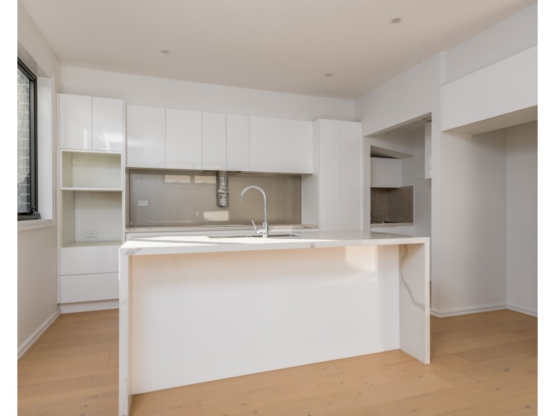 53 Koonawarra Street, Clayton VIC 3168