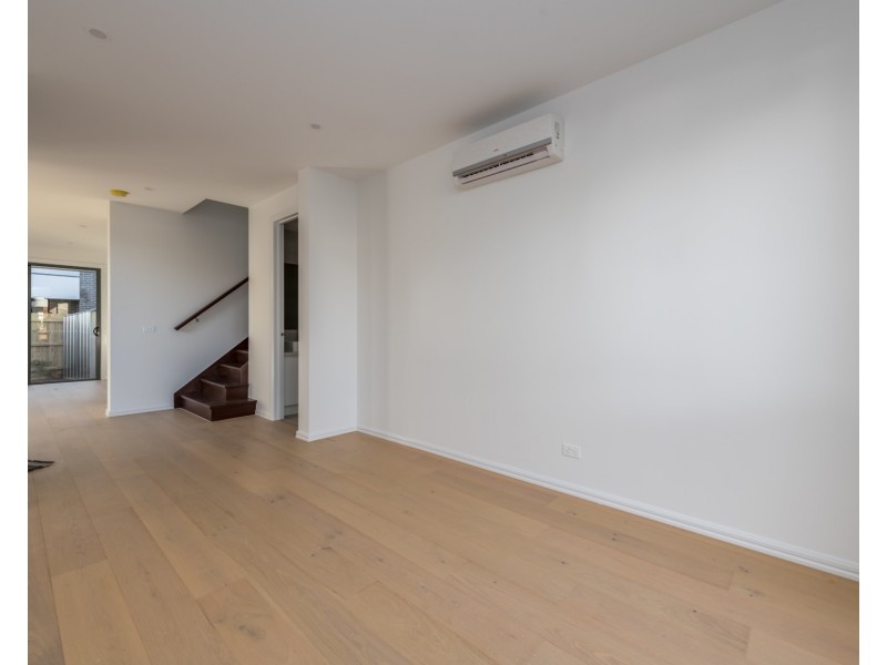 53 Koonawarra Street, Clayton VIC 3168