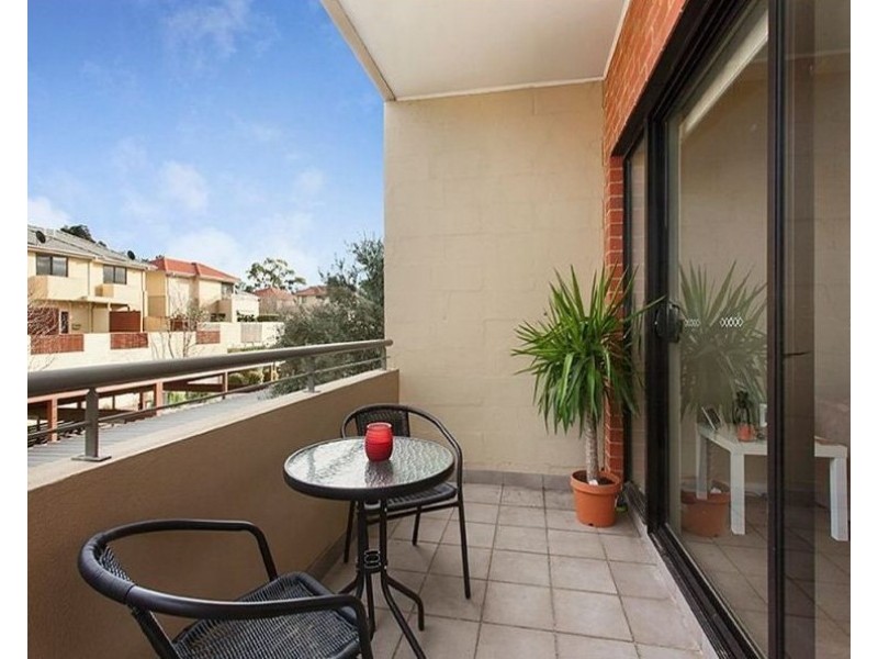 30/1 Greenfield Drive, Clayton VIC 3168