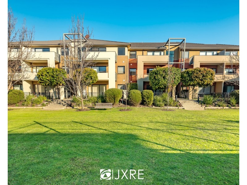 30/1 Greenfield Drive, Clayton VIC 3168