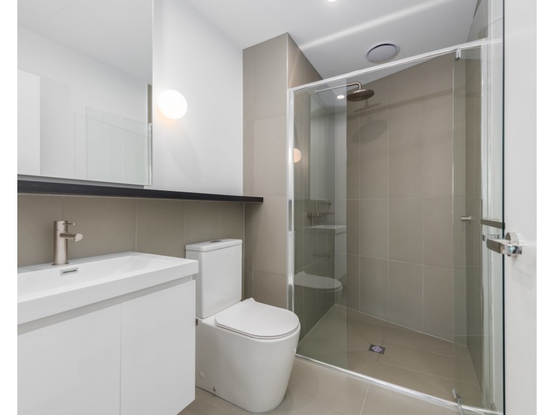 111/18 Lomandra Drive, Clayton South VIC 3169