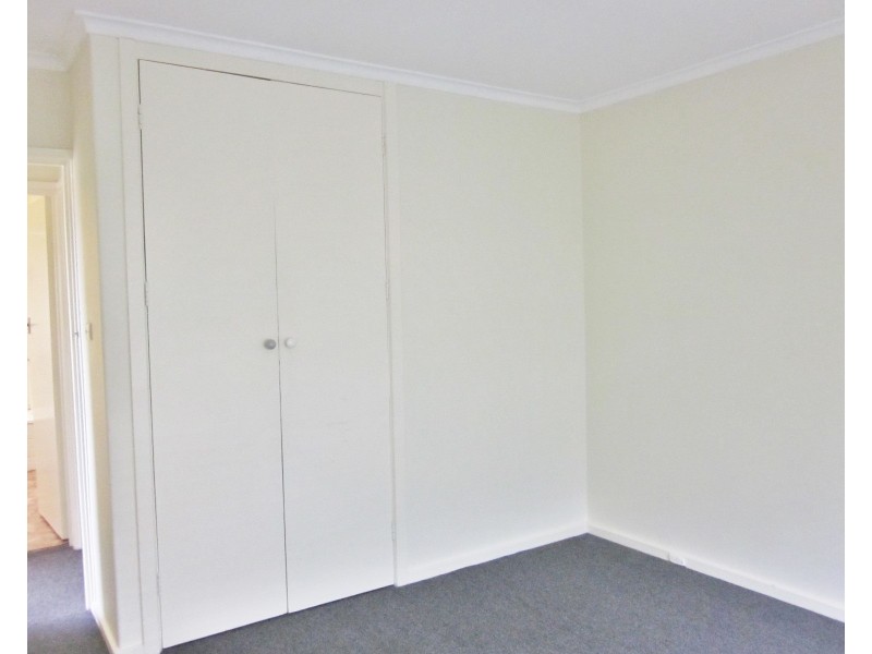 8/2B Nullawil Street, Springvale VIC 3171