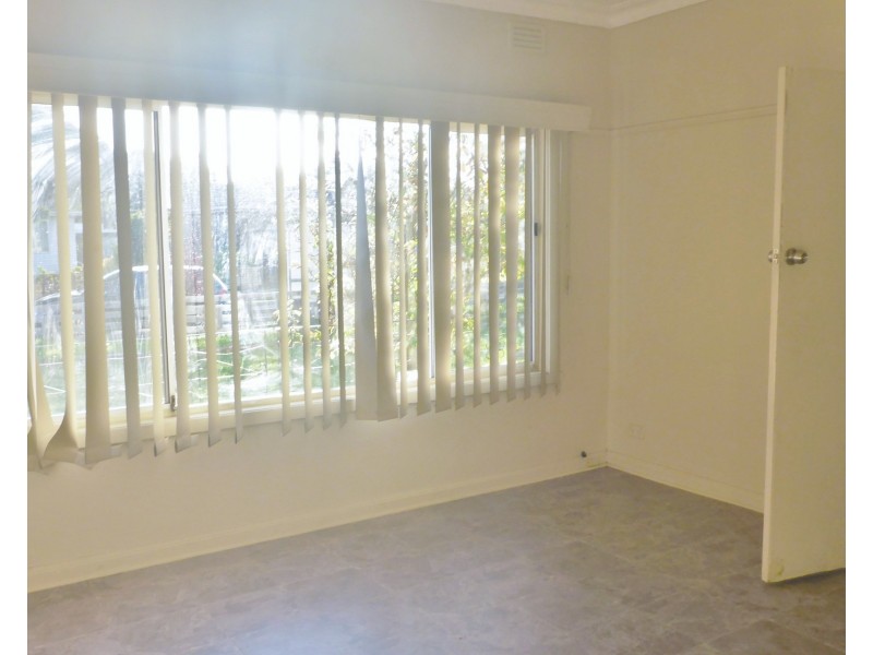 16 Koonawarra Street, Clayton VIC 3168