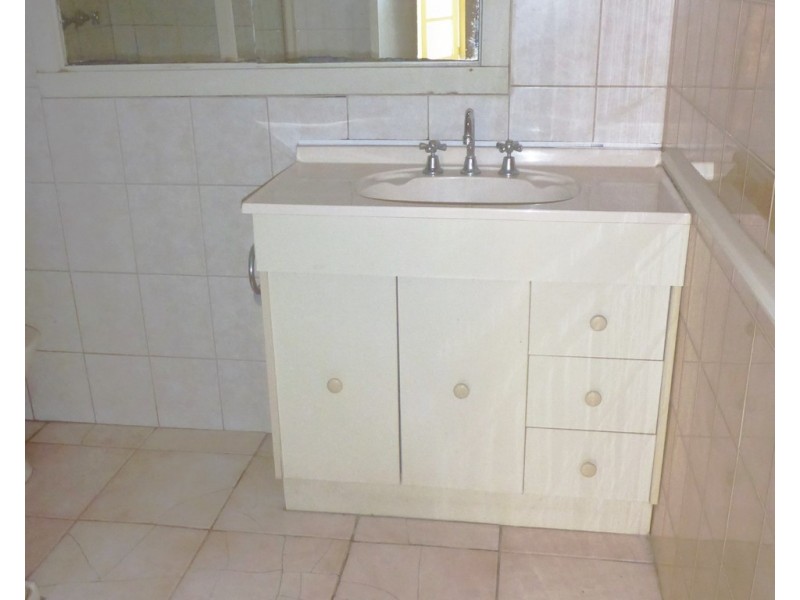 16 Koonawarra Street, Clayton VIC 3168