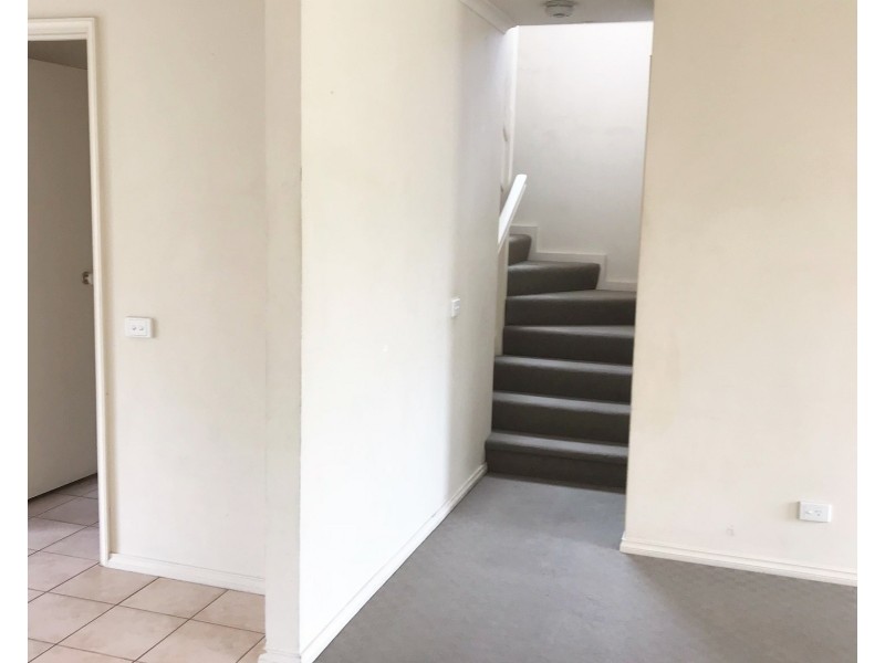 28/36-40 Hennessy Way, Dandenong North VIC 3175