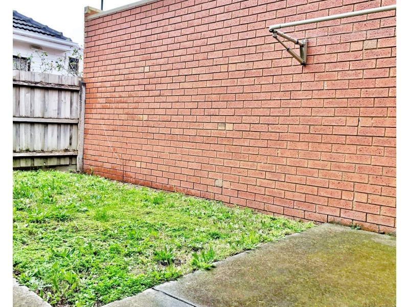1/8 Marshall Avenue, Clayton VIC 3168
