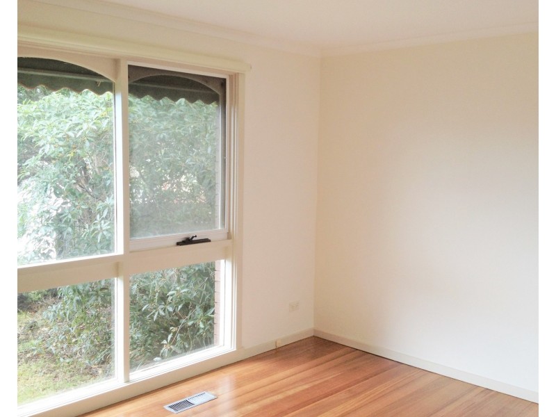 11 Miranda Close, Clayton South VIC 3169