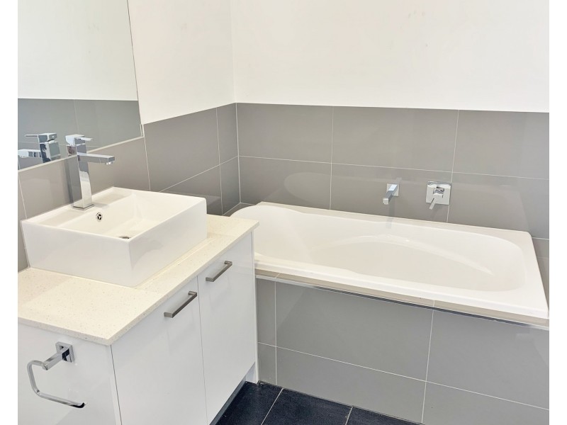 5/584 Springvale Road, Springvale South VIC 3172