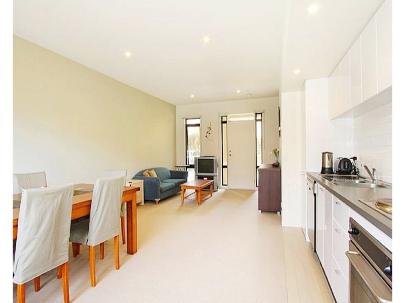 3 Leaf Court, Clayton VIC 3168