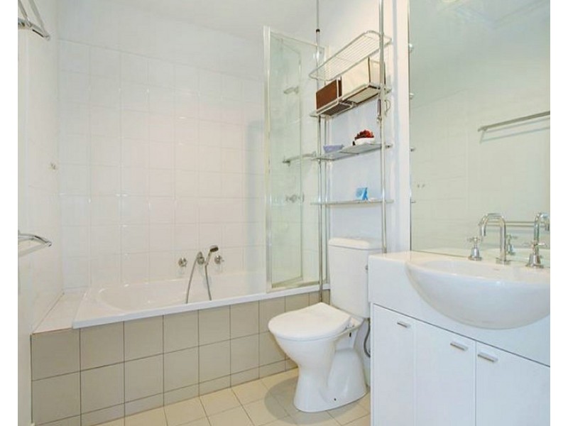 3 Leaf Court, Clayton VIC 3168