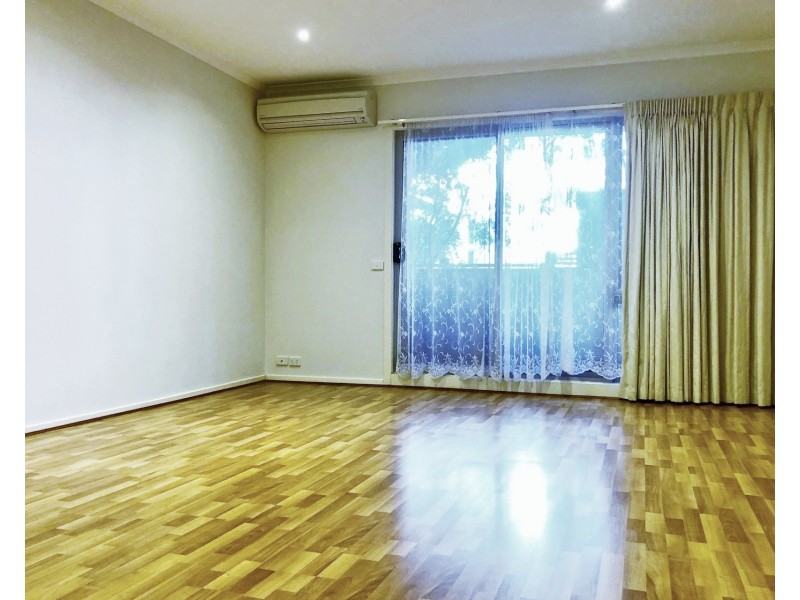 1/3 Rusden Place, Notting Hill VIC 3168