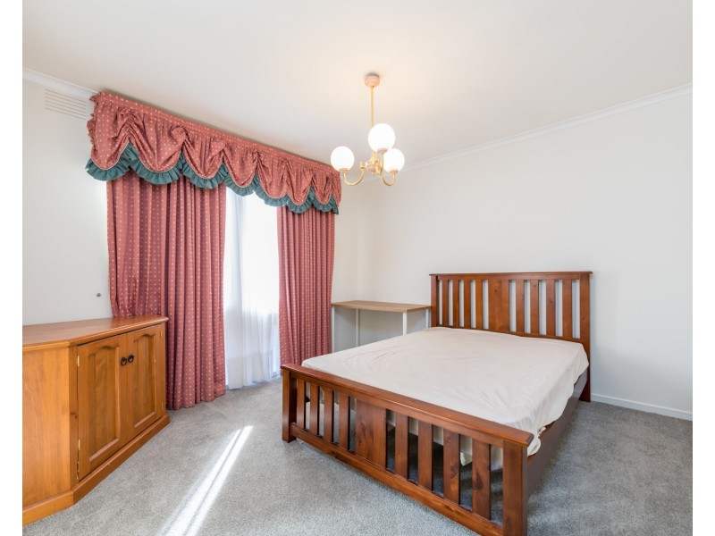 72 Holmbury Boulevard, Mulgrave VIC 3170