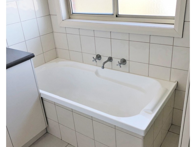 2/54 Panorama Street, Clayton VIC 3168