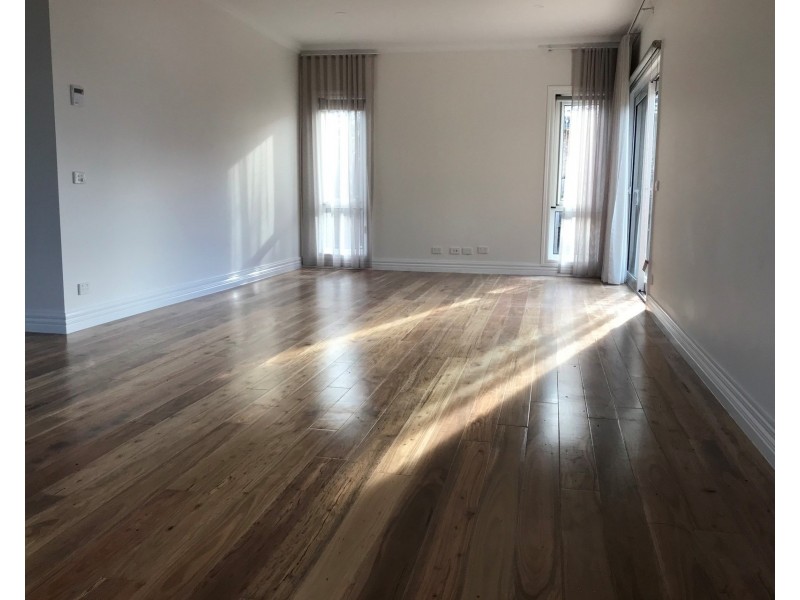 2/7 Wallace Avenue, Oakleigh South VIC 3167