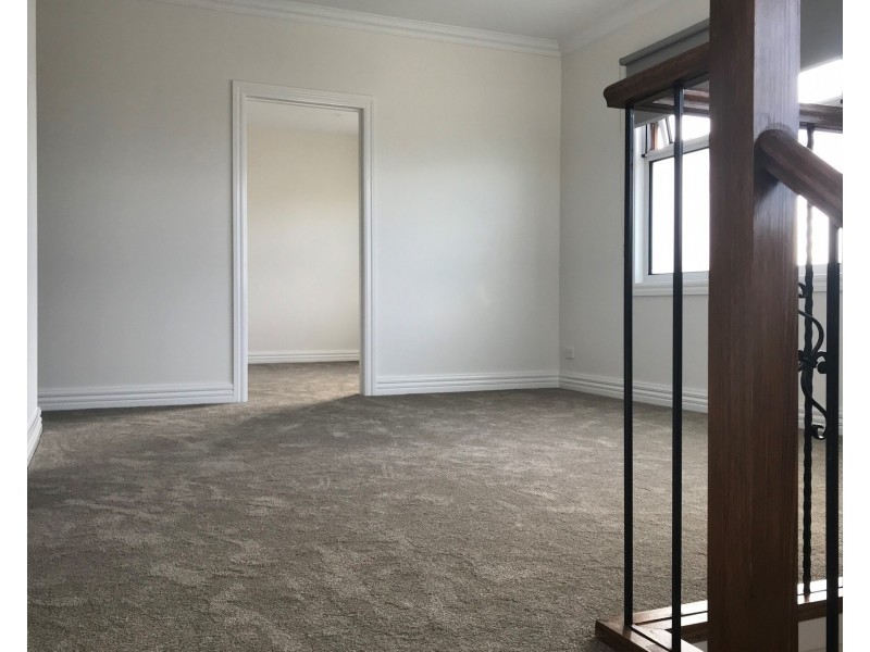 2/7 Wallace Avenue, Oakleigh South VIC 3167