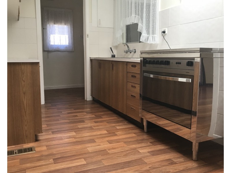 35 Inverness Street, Clarinda VIC 3169