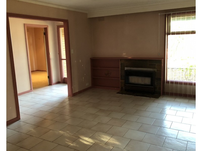 2 Glencannon Close, Clayton South VIC 3169