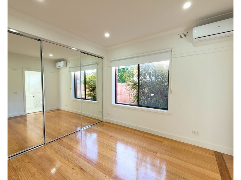 1/5 Iona Street, Clayton VIC 3168