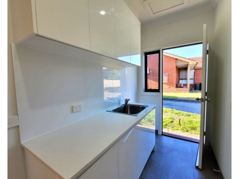 1/5 Iona Street, Clayton VIC 3168