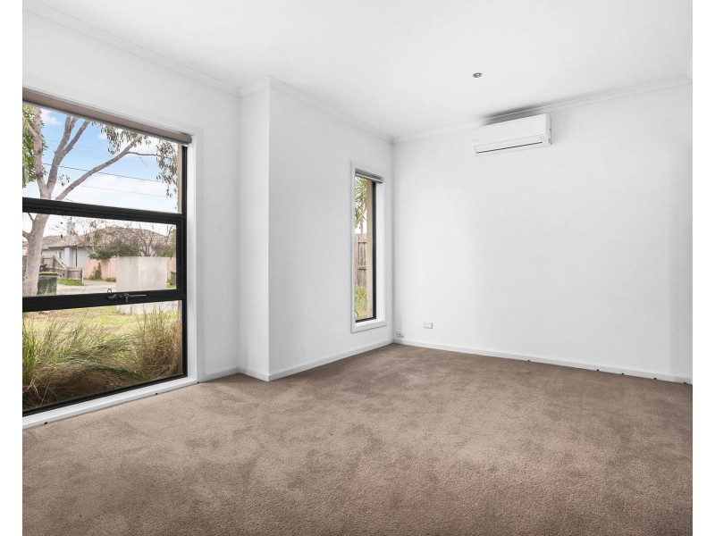 1/9 Kionga Street, Clayton VIC 3168