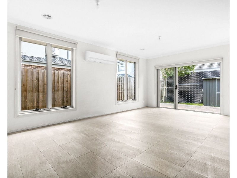 1/50 Panorama Street, Clayton VIC 3168