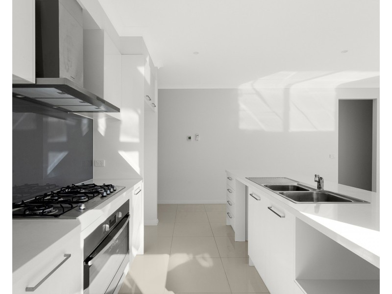 11 Anfield Road, Clyde North VIC 3978