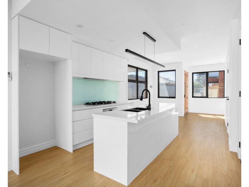 2/25 Crawford Road, Clarinda VIC 3169