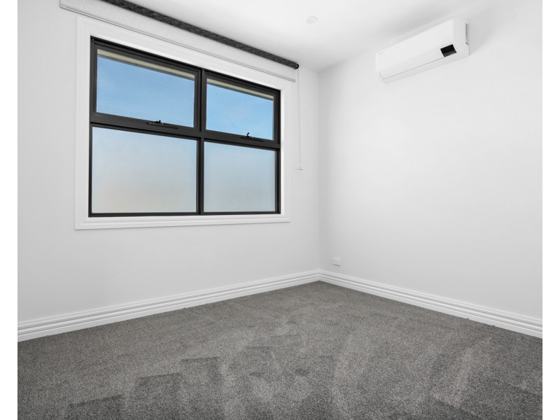 2/25 Crawford Road, Clarinda VIC 3169