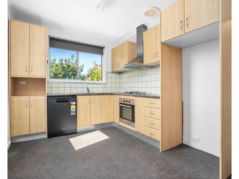 1/99 Scotsburn Avenue, Oakleigh South VIC 3167