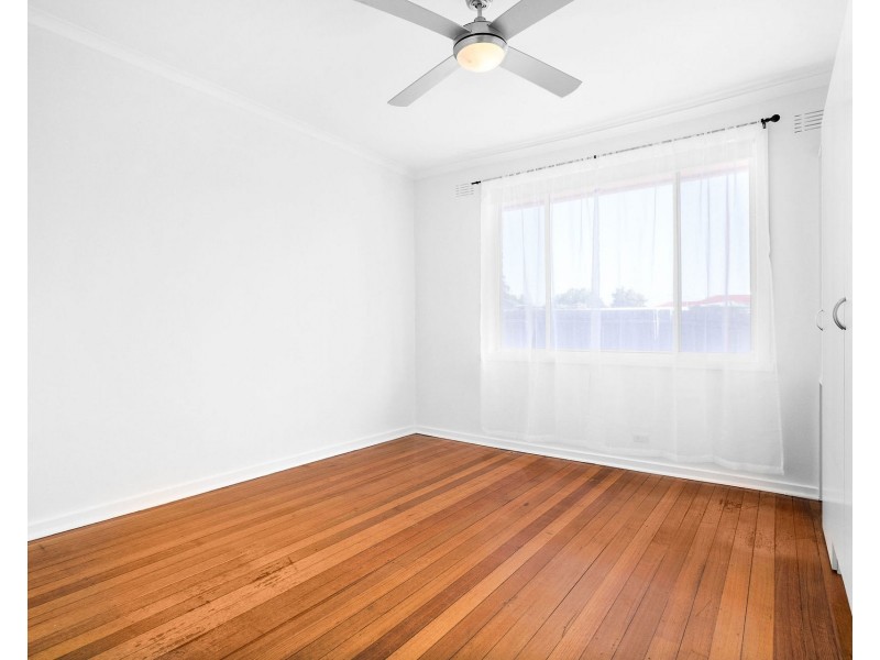1/99 Scotsburn Avenue, Oakleigh South VIC 3167
