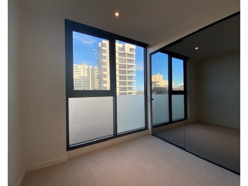 410/77 Queens Road, Melbourne VIC 3004