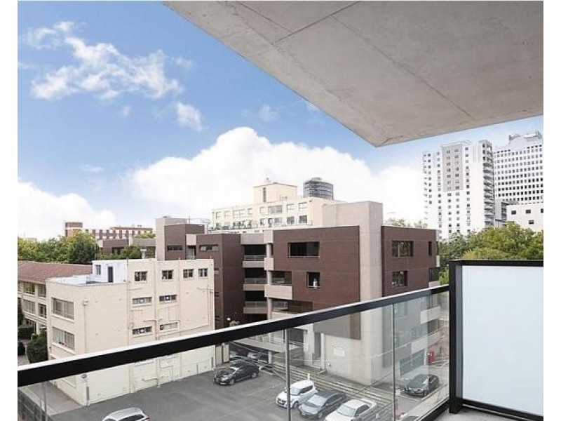 410/77 Queens Road, Melbourne VIC 3004