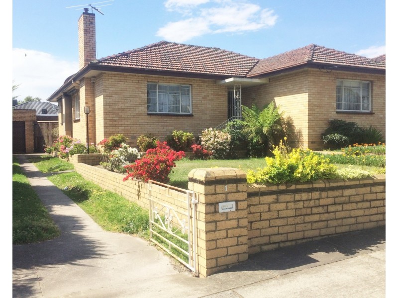 1 Whitburn Street, Clayton VIC 3168