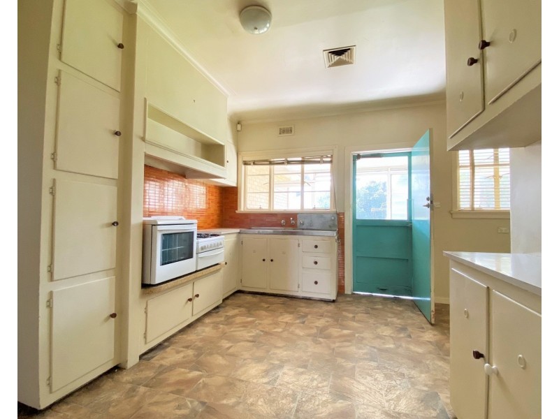 1 Whitburn Street, Clayton VIC 3168