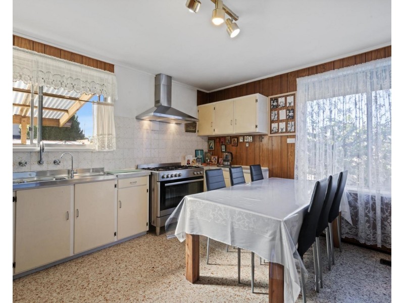 36 Renver Road, Clayton VIC 3168