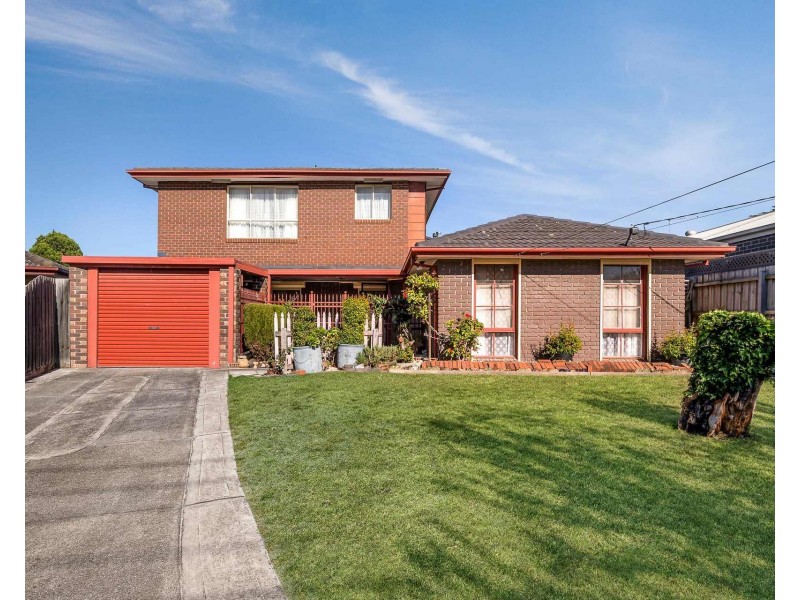 8 Hopkins Court, Clayton South VIC 3169
