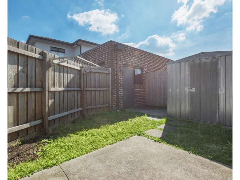 2/21 Burns Avenue, Clayton South VIC 3169