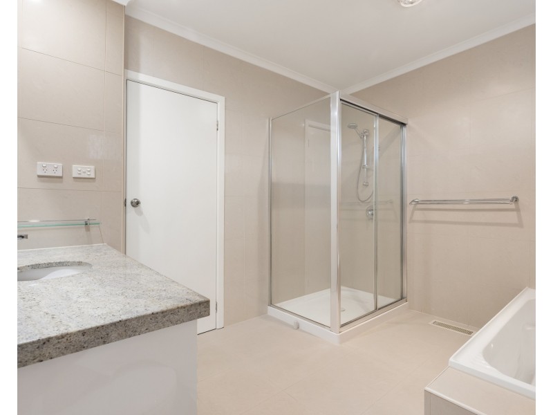 1 Robyn Court, Oakleigh South VIC 3167